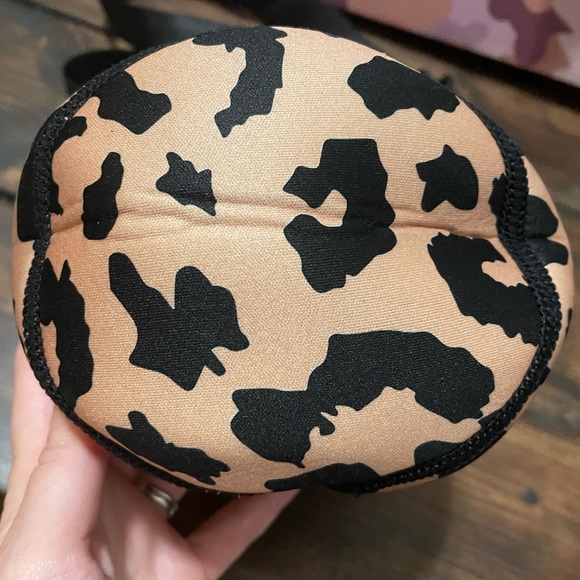 HydroJug savannah leopard sleeve - Picture 2 of 2